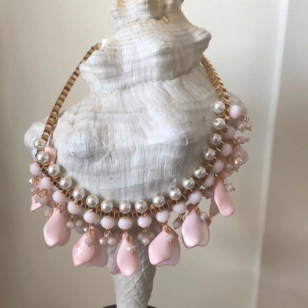 Pretty pearl and pink beaded petal necklace